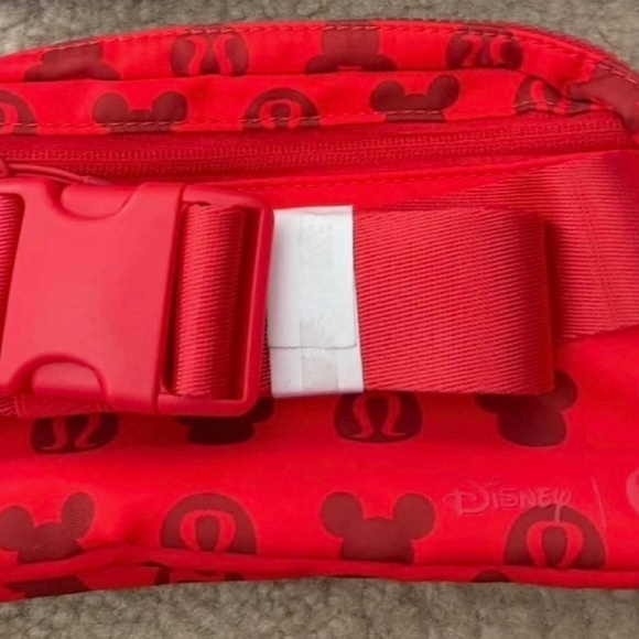 Lululemon x Disney Mickey Mouse Belt Bag Red NWT Everywhere 1L Rare - Picture 4 of 5